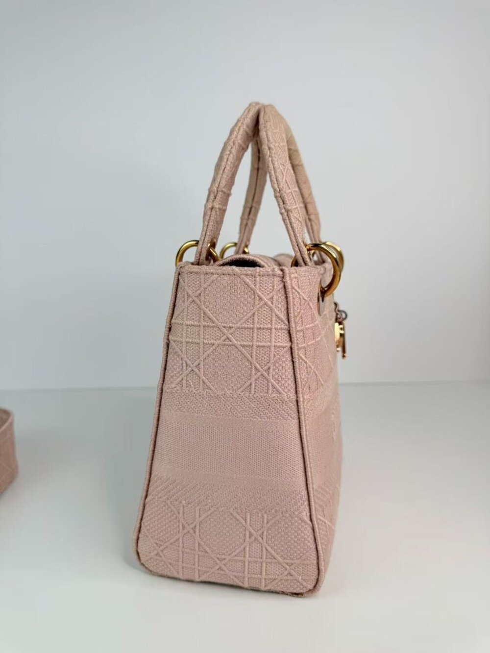 Dior Medium Lady D-Lite Pink Cannage Embroidered Top Handle Shoulder Bag - Picture 4 of 13